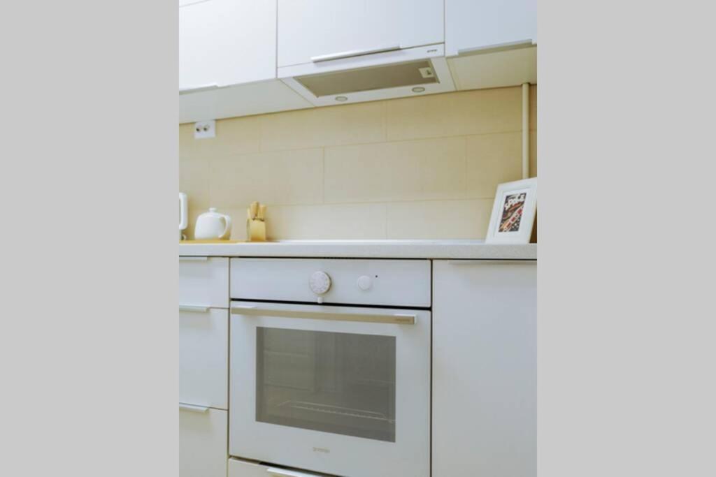 Elegant Vibes Apartment Next To Obor Market Букурещ Екстериор снимка