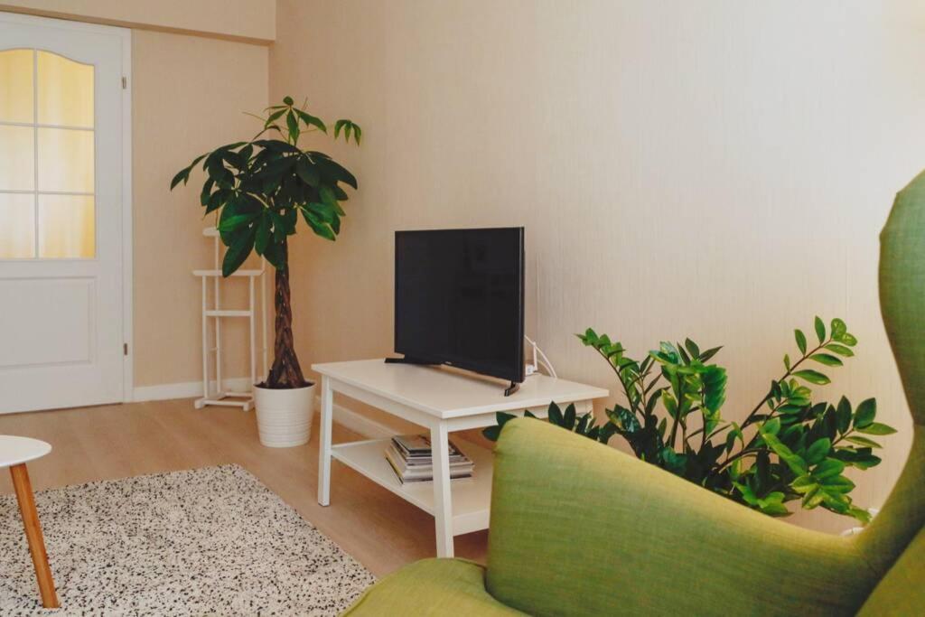 Elegant Vibes Apartment Next To Obor Market Букурещ Екстериор снимка