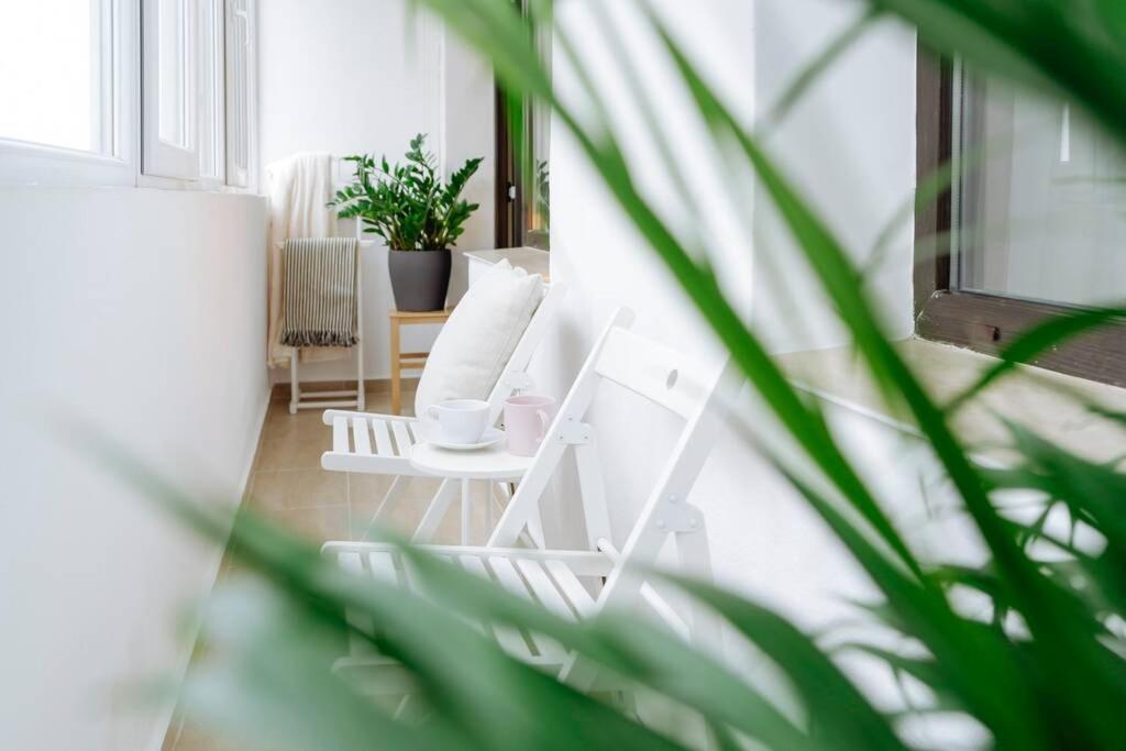 Elegant Vibes Apartment Next To Obor Market Букурещ Екстериор снимка